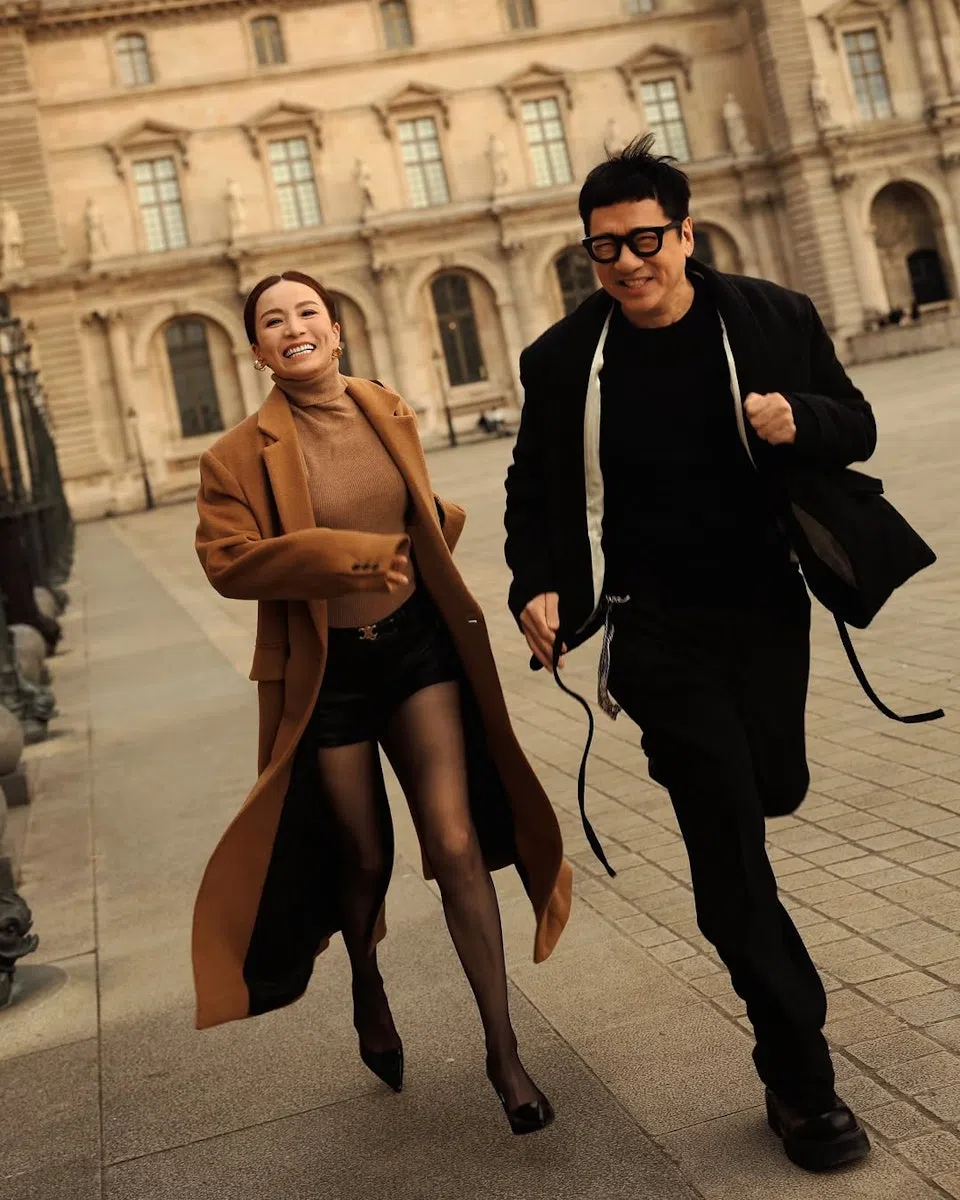 胡蓓蔚（左）与单立文结婚17年感情不变。（取自胡蓓蔚Instagram）