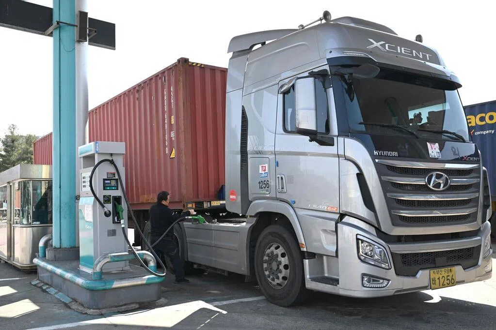 韩国时隔30余年重设油价上限 李在明呼吁全民监督