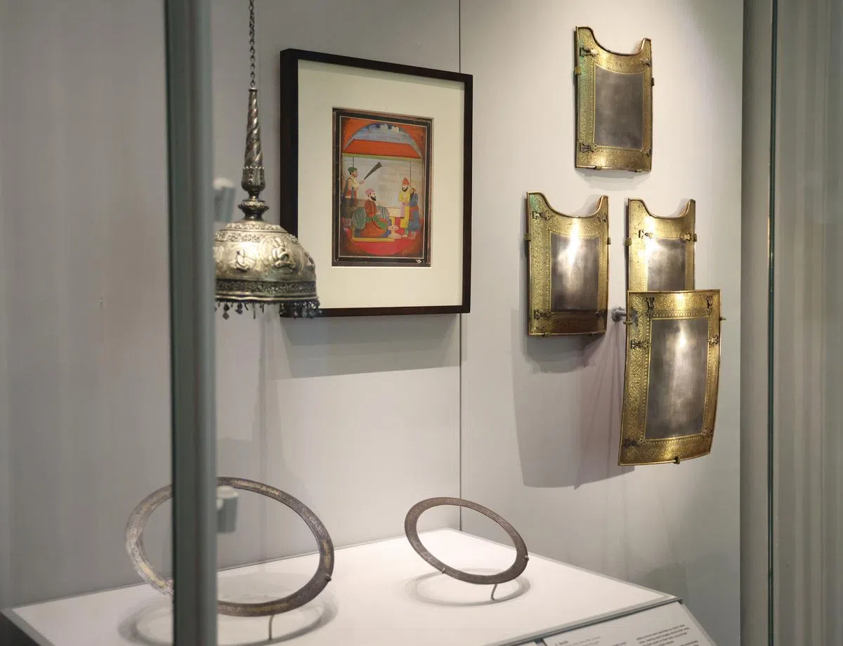 亚洲文明博物馆二楼有关于锡克教的展柜。（叶振忠摄） 