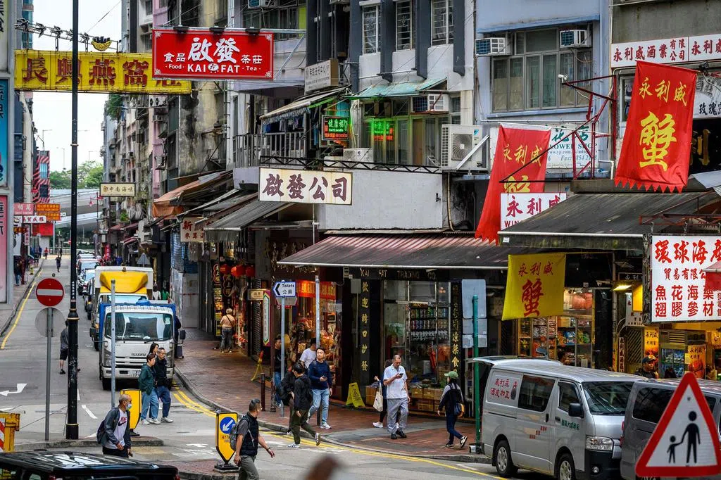 港11月PMI显示营商环境好转但幅度温和