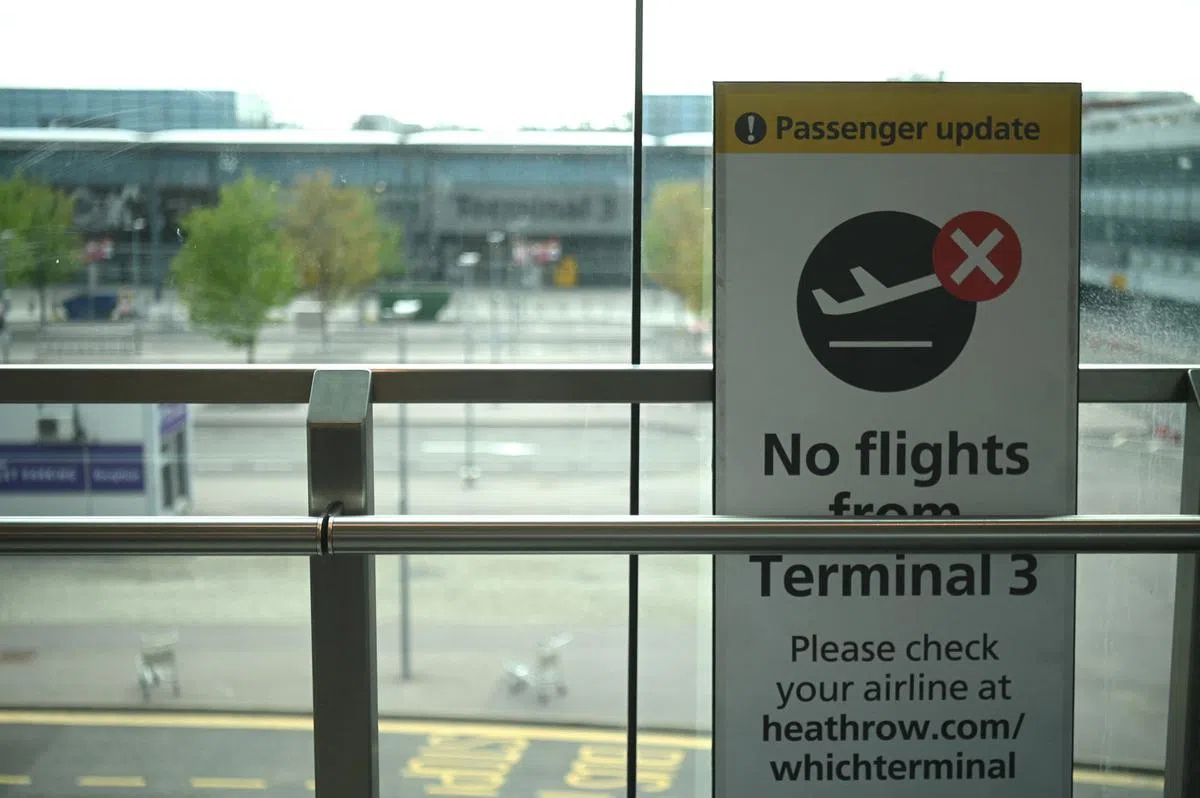 有专家反驳称，如今疫情肆虐已成了新常态，关闭边界长远来说并不实际，各国通过接种疫苗取得群体免疫才是上策。(法新社)