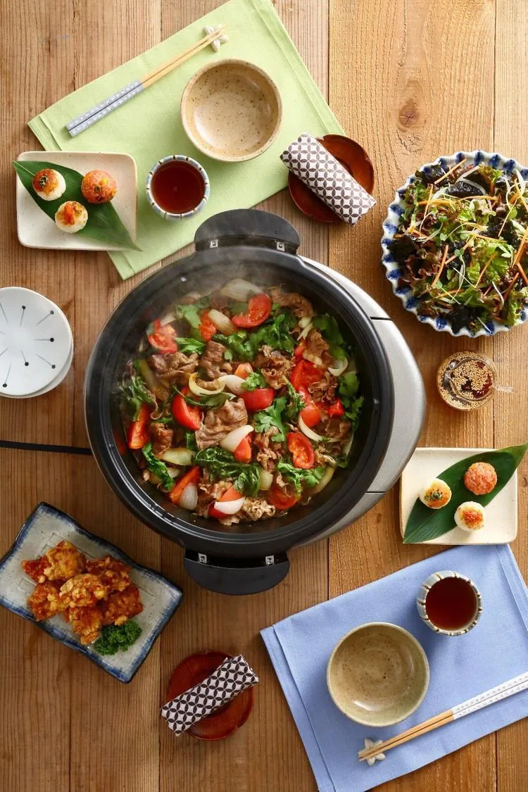 Tiger万用锅适合煎、炒、煮、炖、焖、炸，还能用来涮火锅。（商家提供）