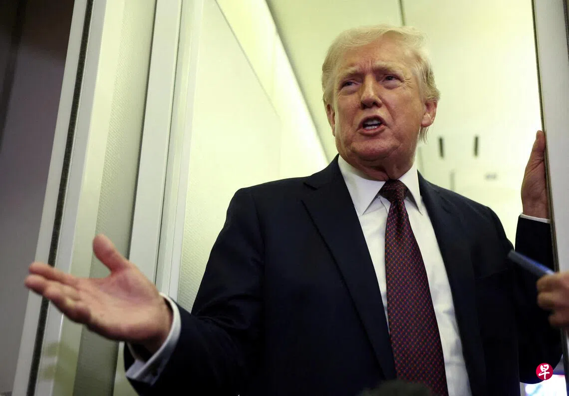 美国总统特朗普说:“这名勇敢的战士身处伊朗险峻的山区,被我们的敌人追捕。他受了伤,但会没事的。” (路透社档案照片) 美国总统特朗普说:“这名勇敢的战士身处伊朗险峻的山区,被我们的敌人追捕。他受了伤,但会没事的。” (路透社档案照片)