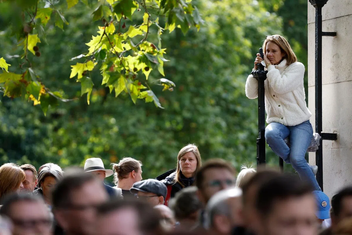 漫长的等待。（路透社）
