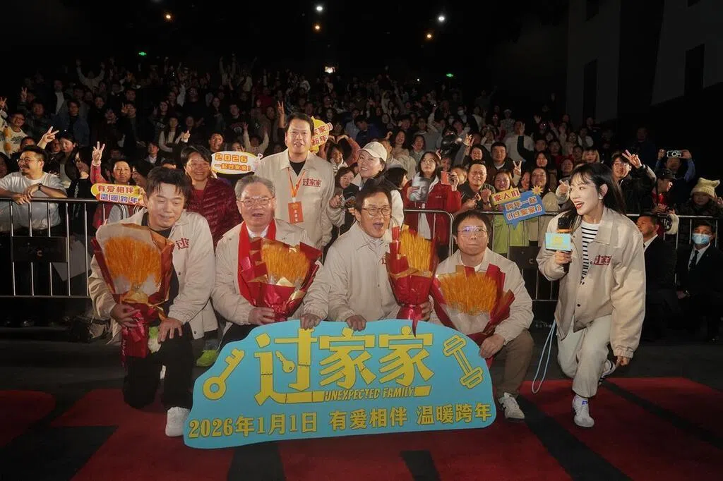 称离世后放歌没意思 成龙想趁早唱“告别歌”看粉丝大哭