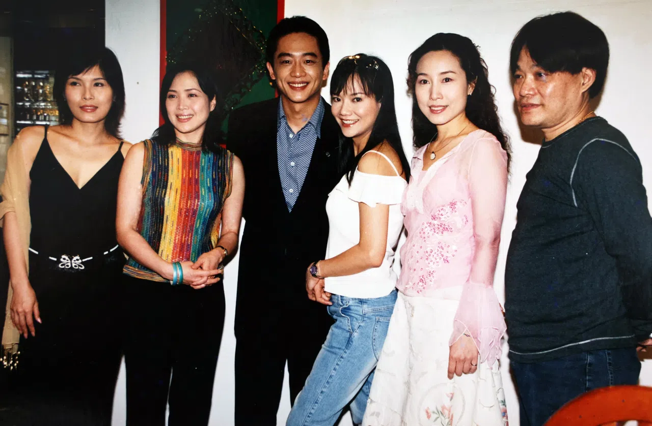 连环泡（右起）邀请台剧《阿诚》众演员方岑、李蕙瑛、陈昭荣、林秀玲、唐德惠来新演出。（受访者提供）