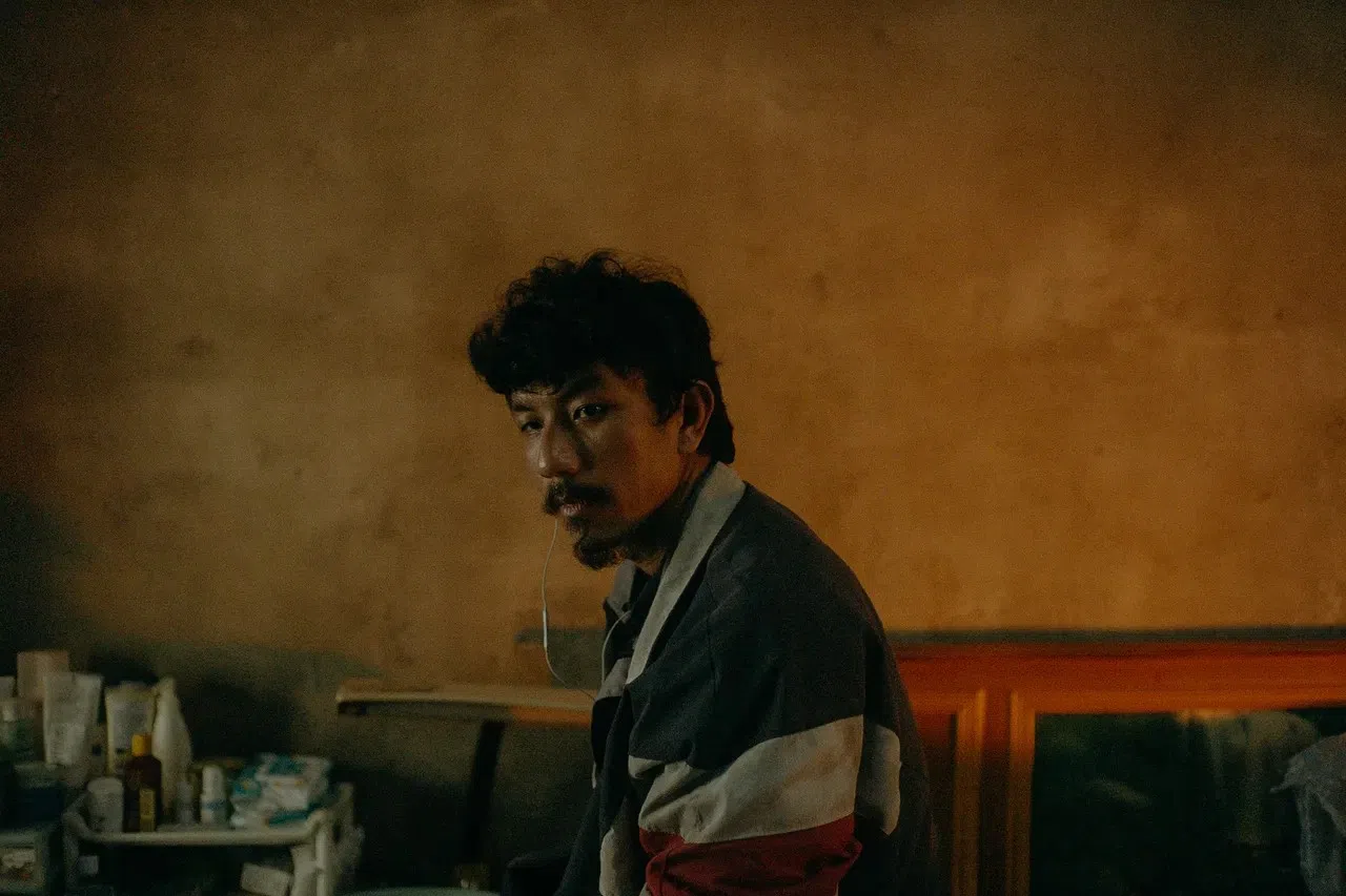 《白衣苍狗》男主角Wanlop Rungkumajad是第一位入围金马影帝的泰星。（互联网）