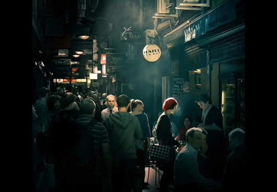 洪佩瑜的歌曲《踮起脚尖爱》在YouTube上没有MV，仅一张咖啡馆照片搭配音频，却累计了超过6600万次播放量。（互联网）