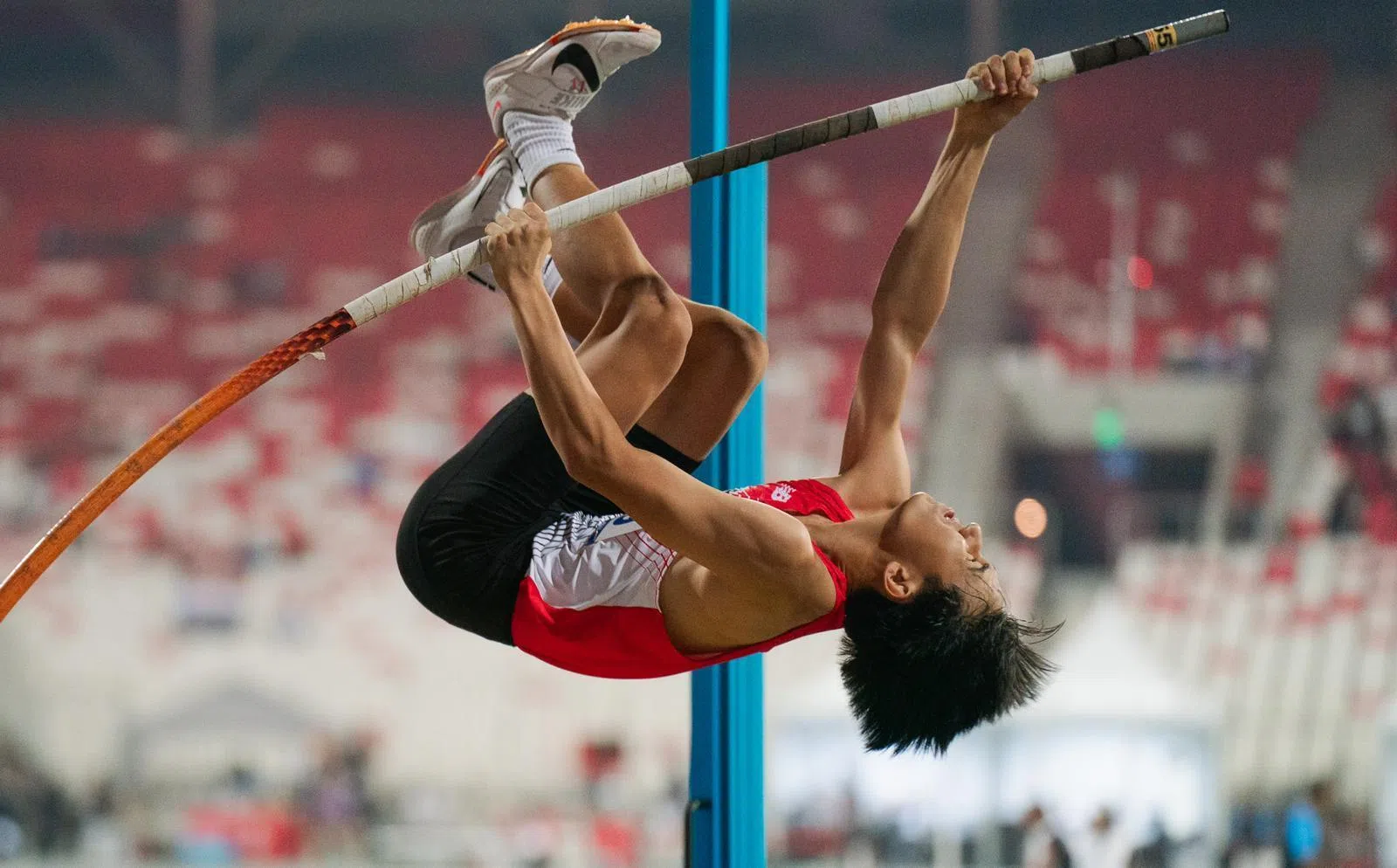 江云帆一举将自己的个人成绩提升了0.3米，为我国拿下本届赛事的首枚奖牌。（受访者提供）