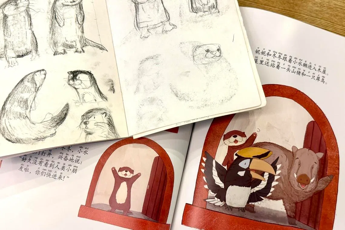 许炜玲为角色设定出场造型，所有画面皆为手绘。（张子奕摄）