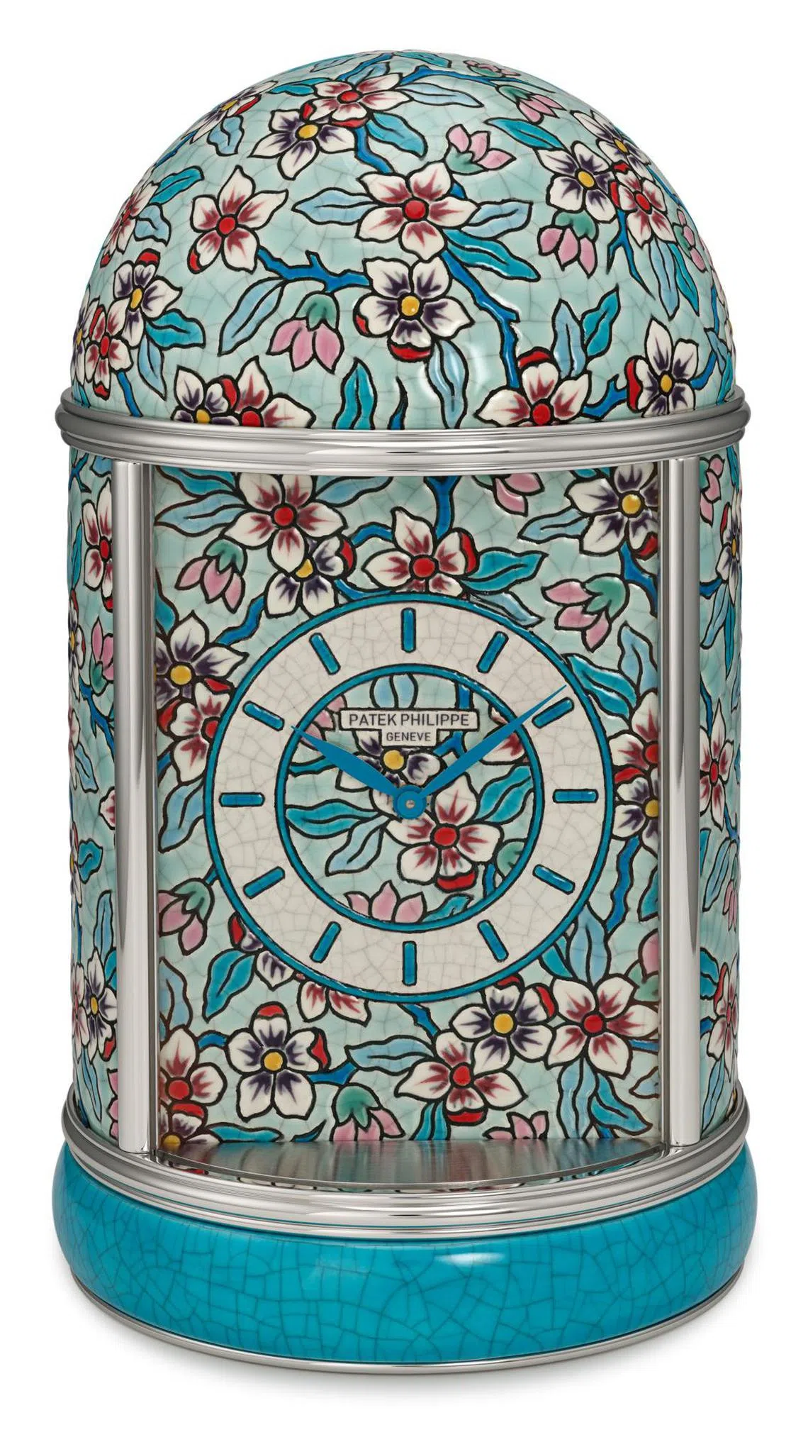 百达翡丽“2024年珍稀工艺时计”系列展展出82件惊世杰作，包括27款圆顶座钟和小型圆顶座钟。（百达翡丽提供）