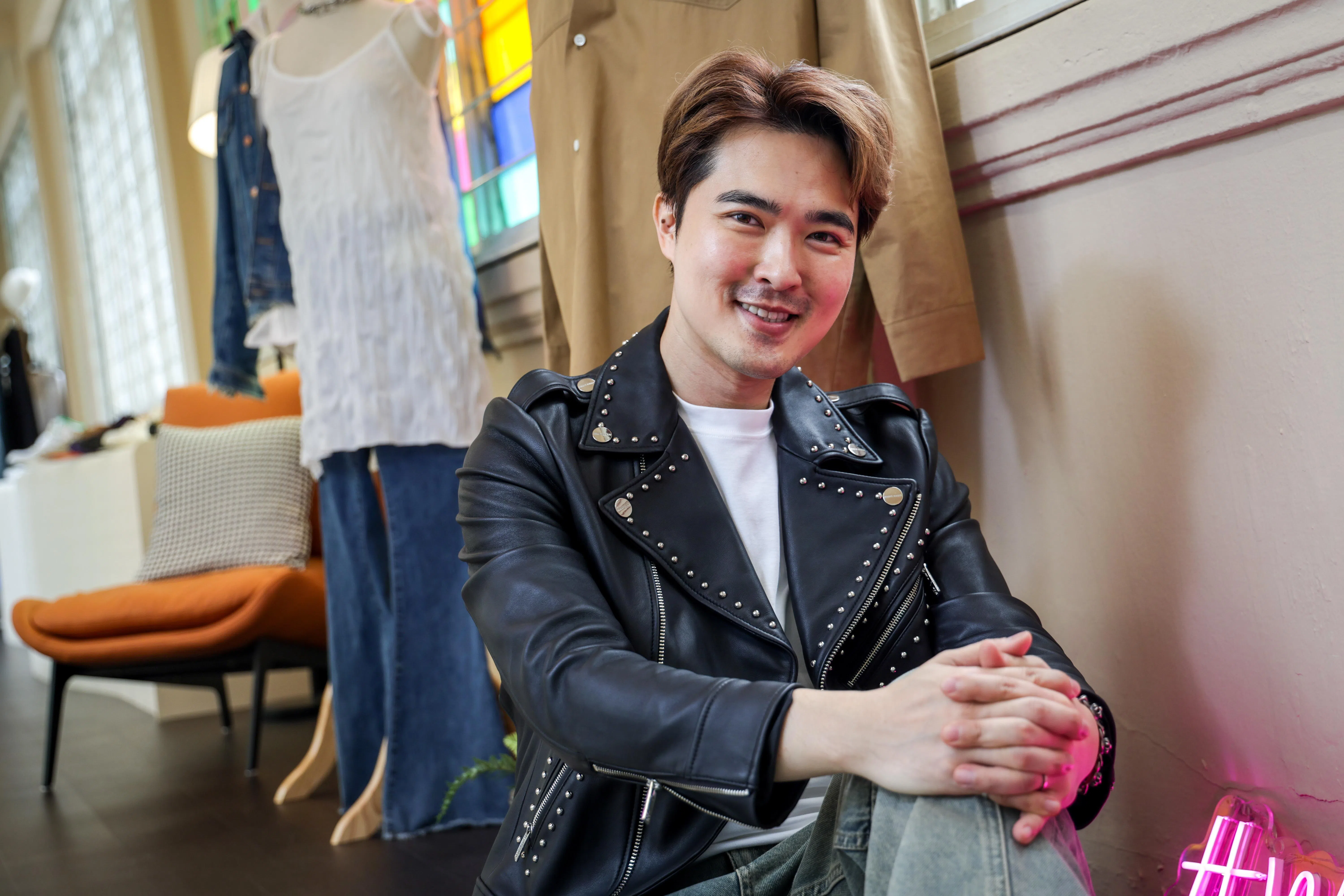 李腾在情人节这天，会送玫瑰花给老婆。（档案照）