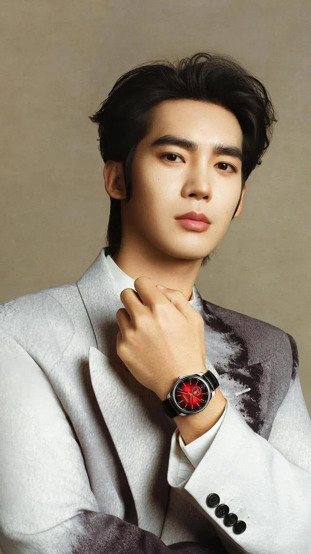 浪琴表最新优雅形象大使——中国青年演员兼马术骑射运动员于适。（浪琴表提供）