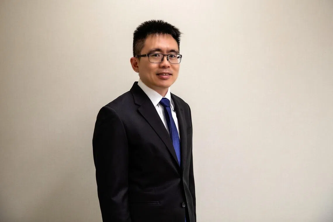 国家环境局局长黄康杰（46岁）6月1日出任内政部、数码部（资讯），以及总理公署（网络安全）第二常秘。（公共服务署提供）