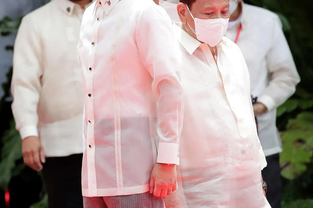 小马可斯宣誓就任菲律宾第17任总统