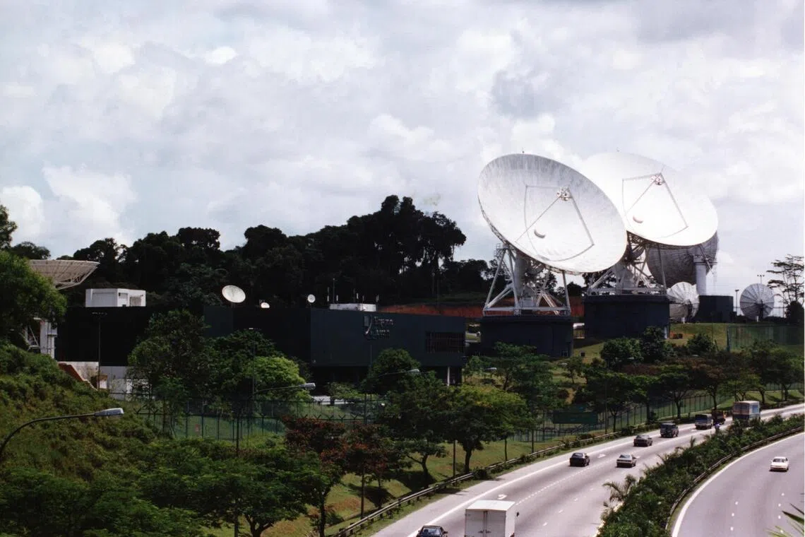 武吉知马卫星地面站1987年正式启用，这个位于武吉知马快速公路（BKE）旁的卫星地面站为提升我国的国际电信容量而建，如今功成身退。（档案照片）