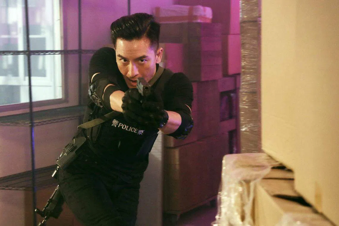 马国明在《隐形战队》中有不少枪战动作戏。（TVB提供）