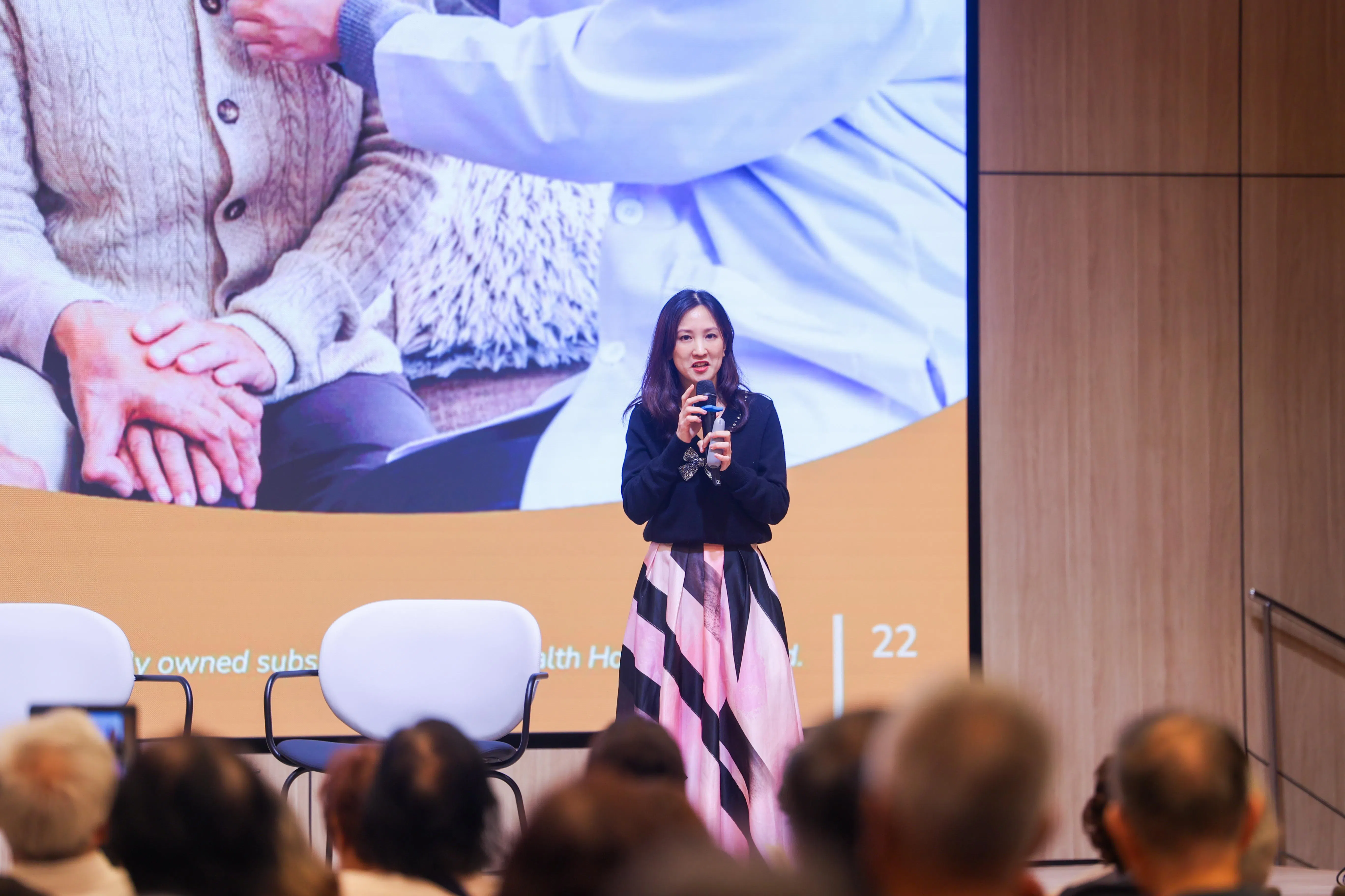 郭秀丽医生强调，预防疾病是晚年维持独立生活的基础，并建议年长者接种疫苗，以降低并发症风险。（吴先邦摄）