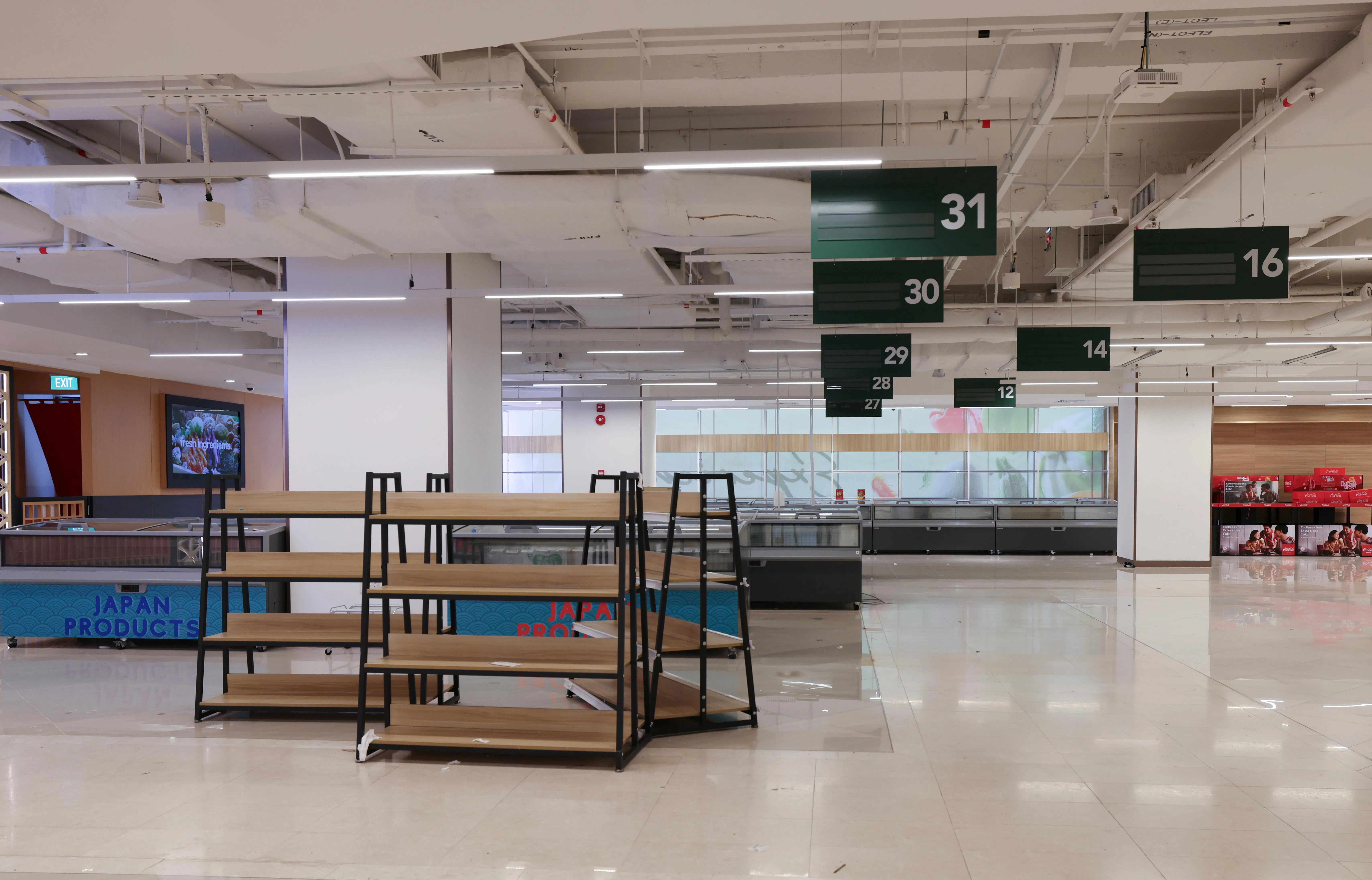 奥奇最初将这个购物中心的所有五层楼面全部租赁给主租户好超市，租期为7.5年，然而，不到两年后，奥奇便终止了租赁合同，要求好超市及分租户在12月底前腾空并交还场地。（档案照片）