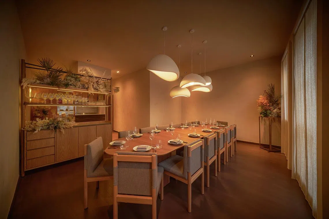 精致摩登韩式料理餐馆Nae:um新增设私密餐区，适合小型节庆活动或商务聚餐。（餐馆提供）