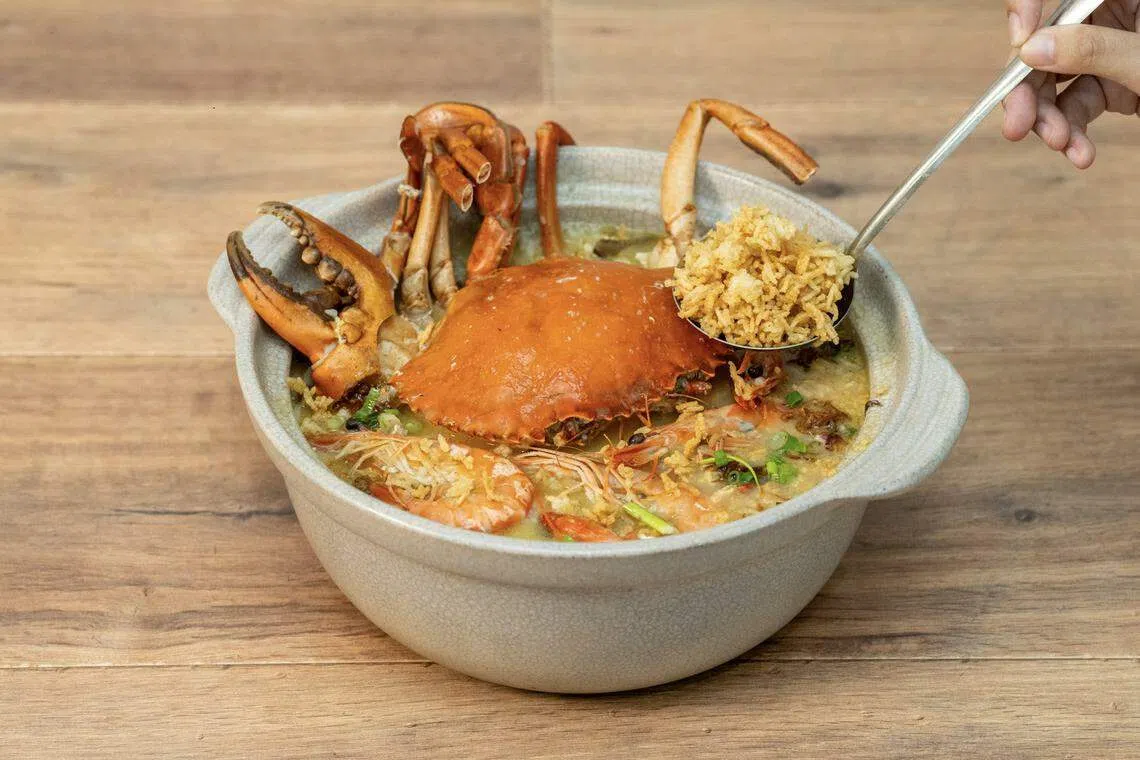 蟹将虾兵泡饭每一口都是鲜虾和螃蟹的鲜甜。（餐馆提供）