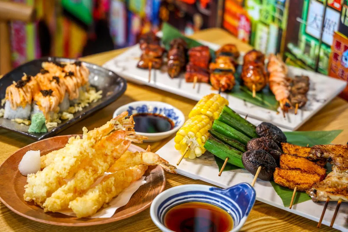 Daya Izakaya是新加坡唯一一间获清真认证的居酒屋。（摄影 / 叶振忠）