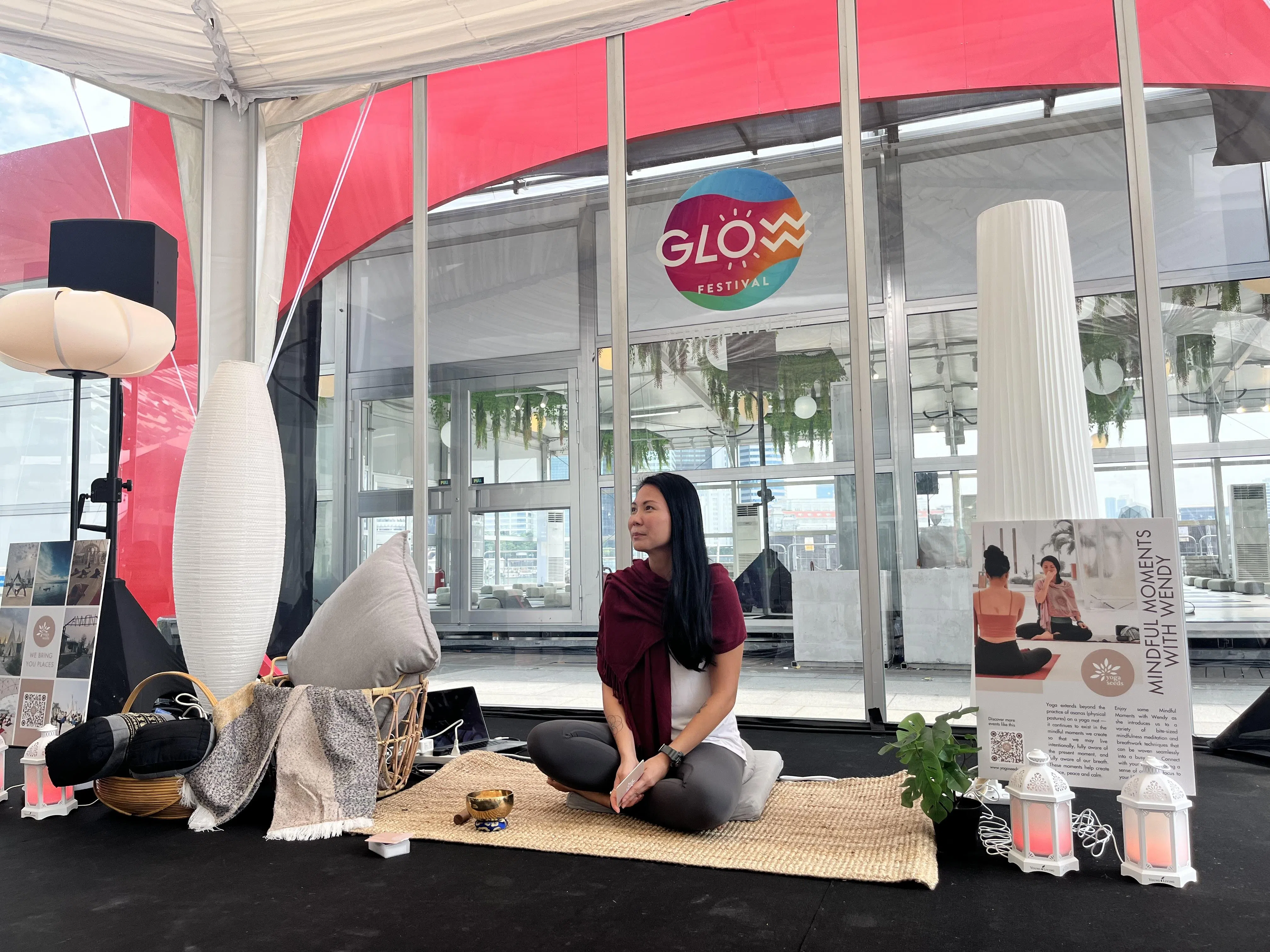 在Bliss Room（幸福空间）举办的正念体验（每次10分钟），参与者可在专人指导下练习呼吸、冥想，或体验声频浴。（陈映蓁摄）