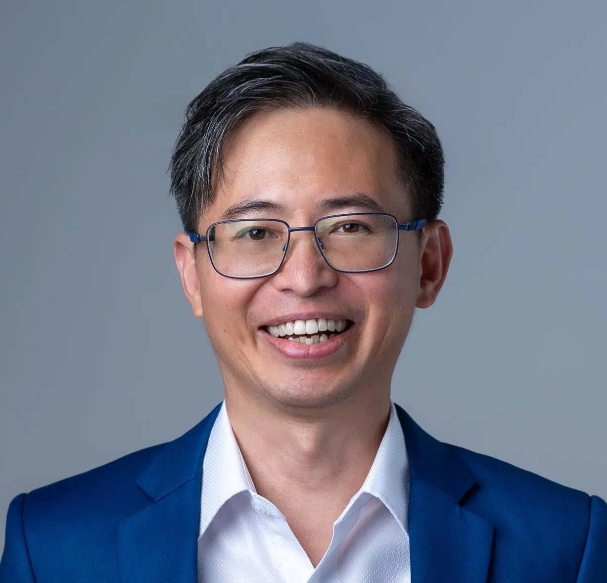 新加坡中小企业商会会长洪煜说，许多公司没有足够的资源，来监督灵活工作量。（新加坡中小企业商会提供）