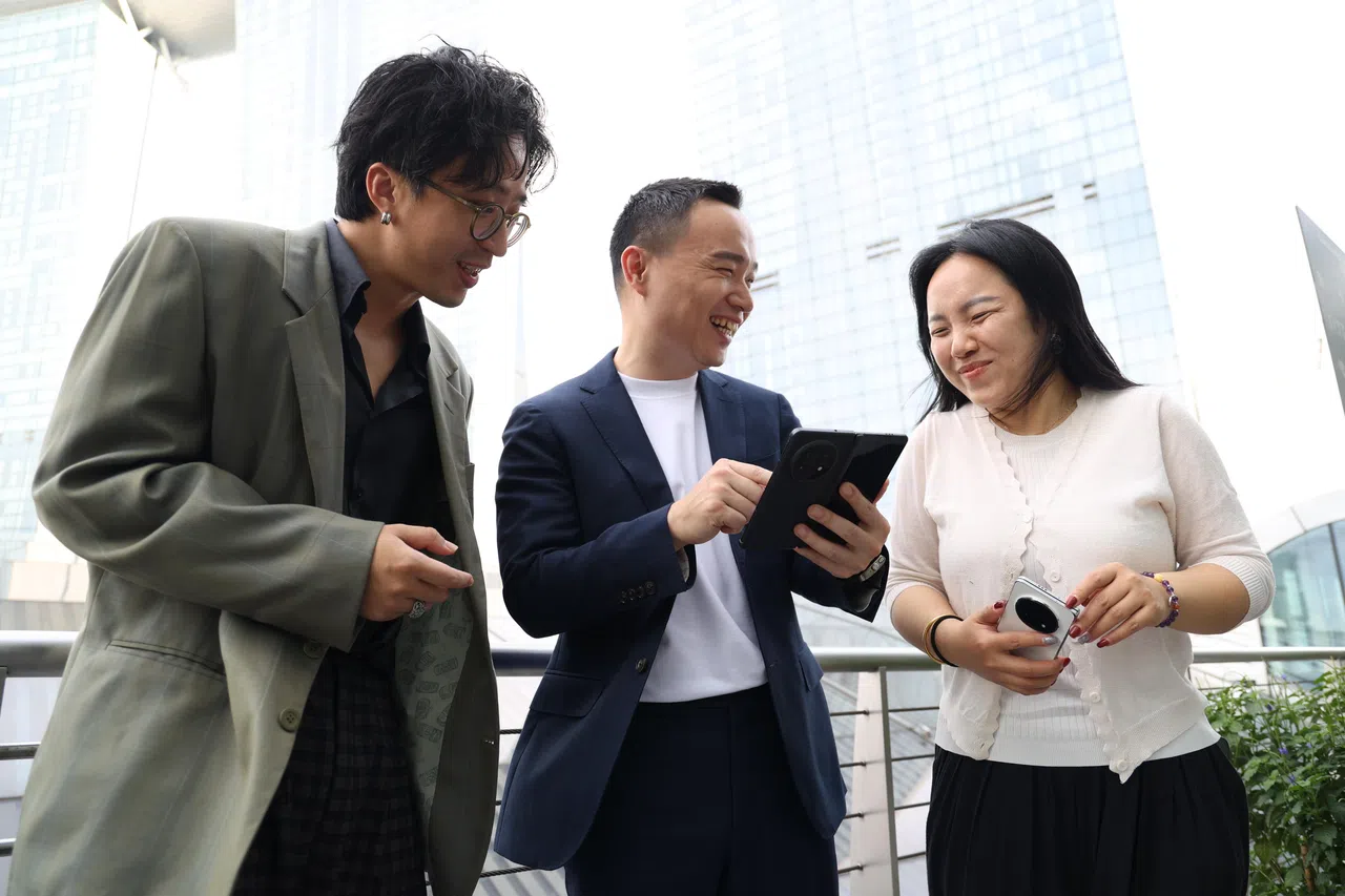 张洲川认为应该针对用户的使用场景来做好手机营销。（郑一鸣摄）