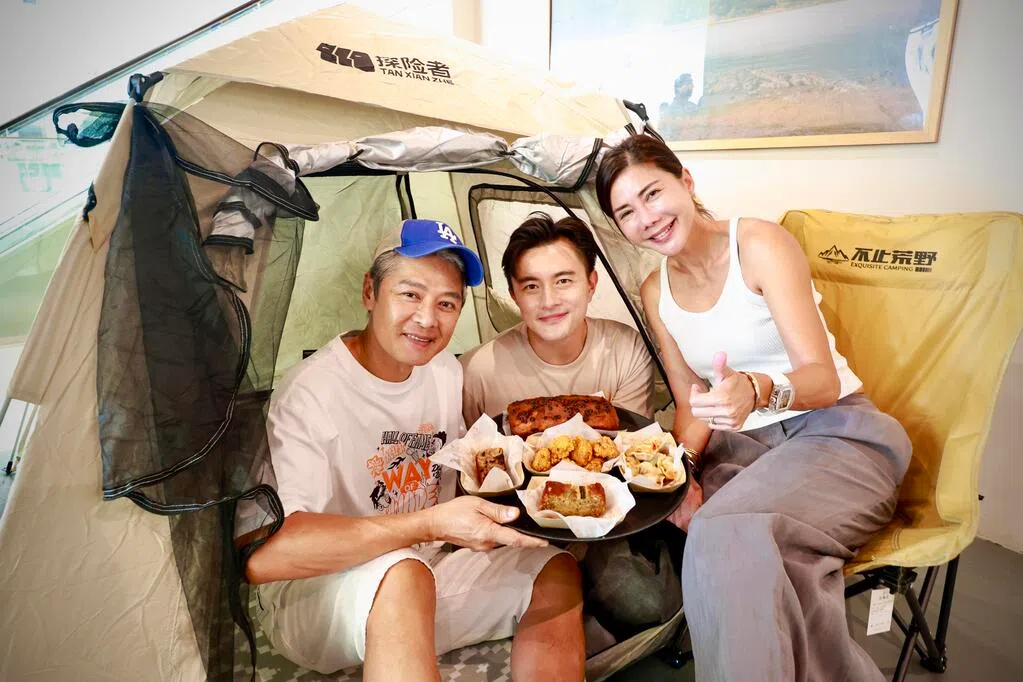 包勋评卖香蕉面包 李南星当头号顾客被“限购”