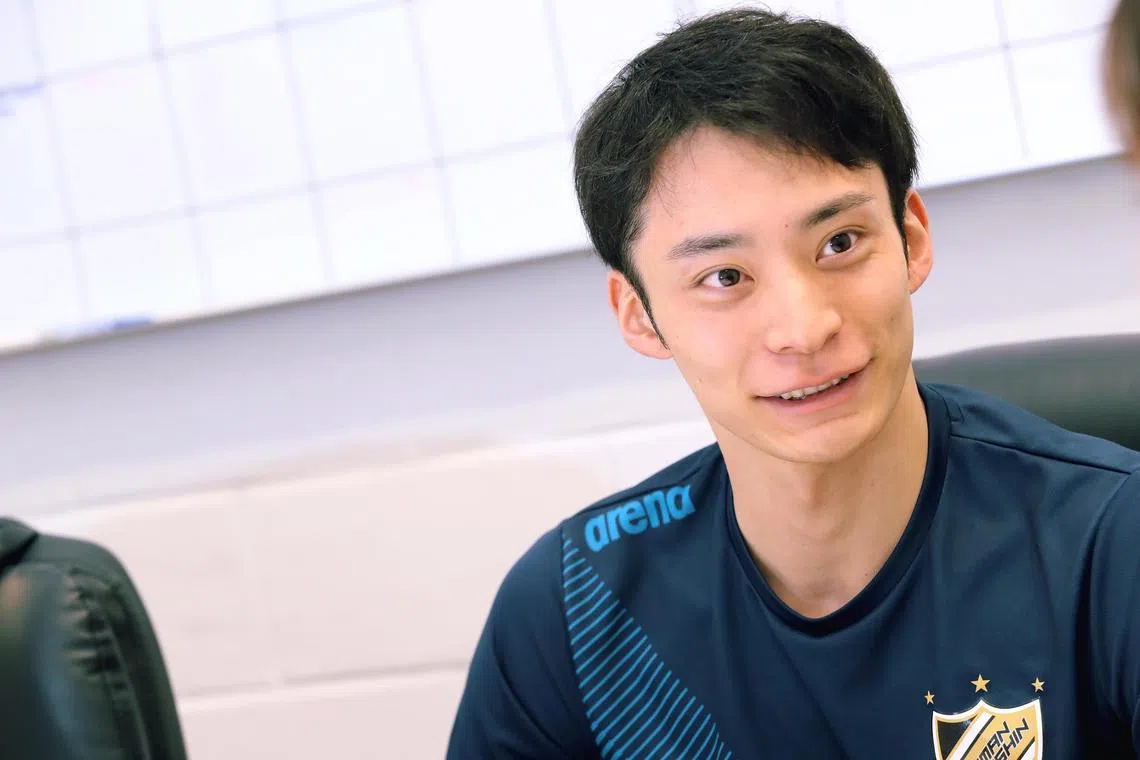 入江陵介五年前在华侨银行游泳中心接受本报专访。（档案照片）