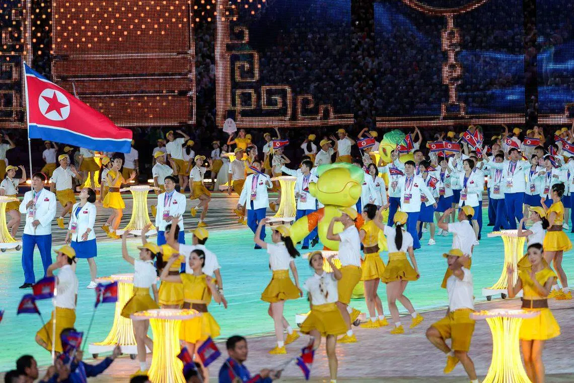 阔别国际赛场五年的朝鲜派出200人的代表团参加杭州亚运会。（陈渊庄摄）