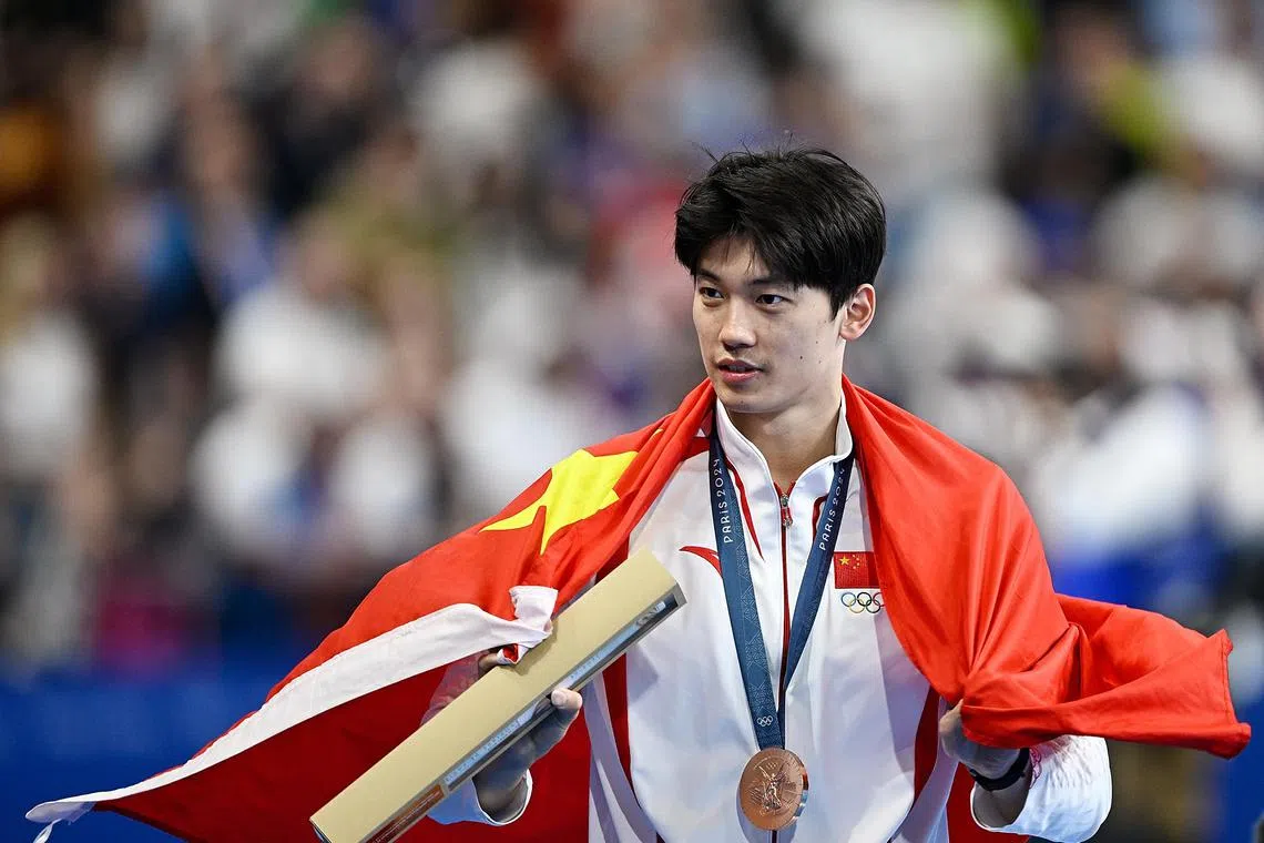 中国泳将汪顺在巴黎奥运会获得男子200米个人混合泳铜牌。（新华社）
