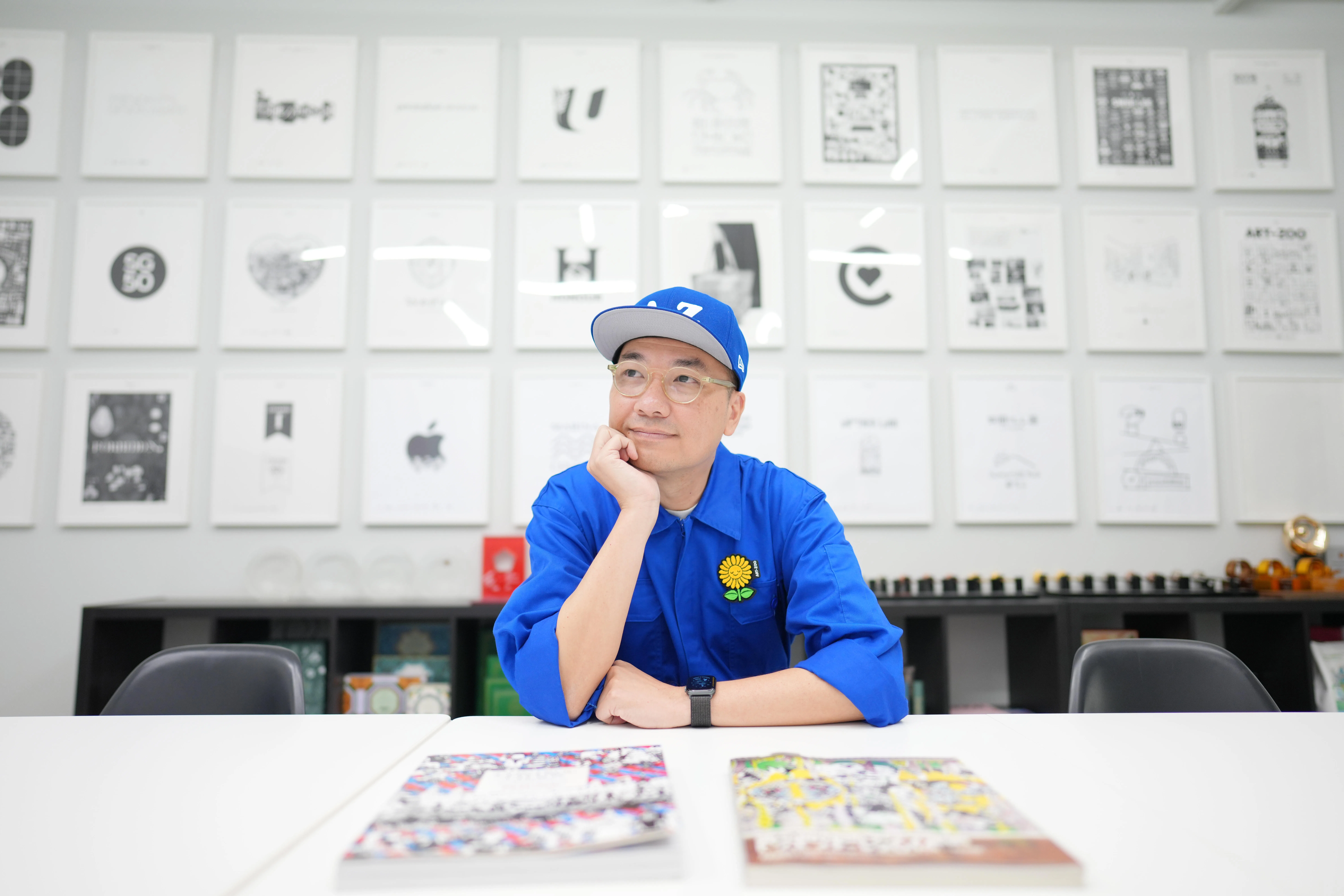 展望未来，陈俊达认为新加坡设计要找到属于自己的声音。（何家俊摄）