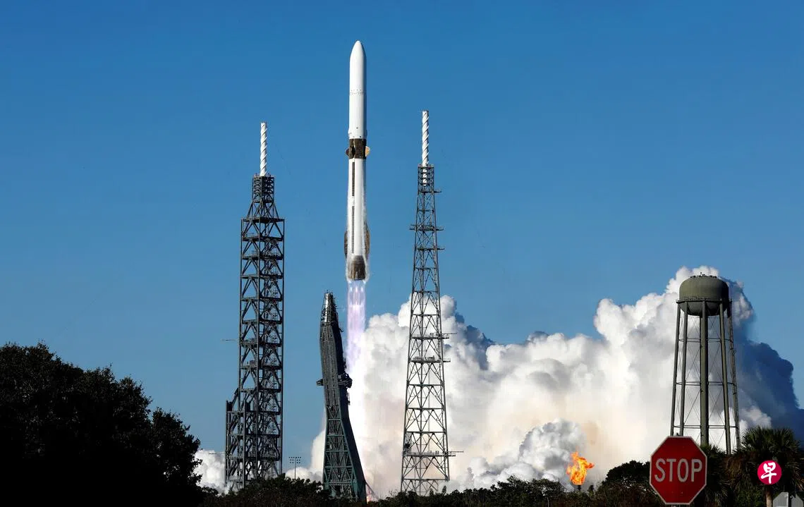 继SpaceX后蓝色起源火箭助推器回收成功| 联合早报