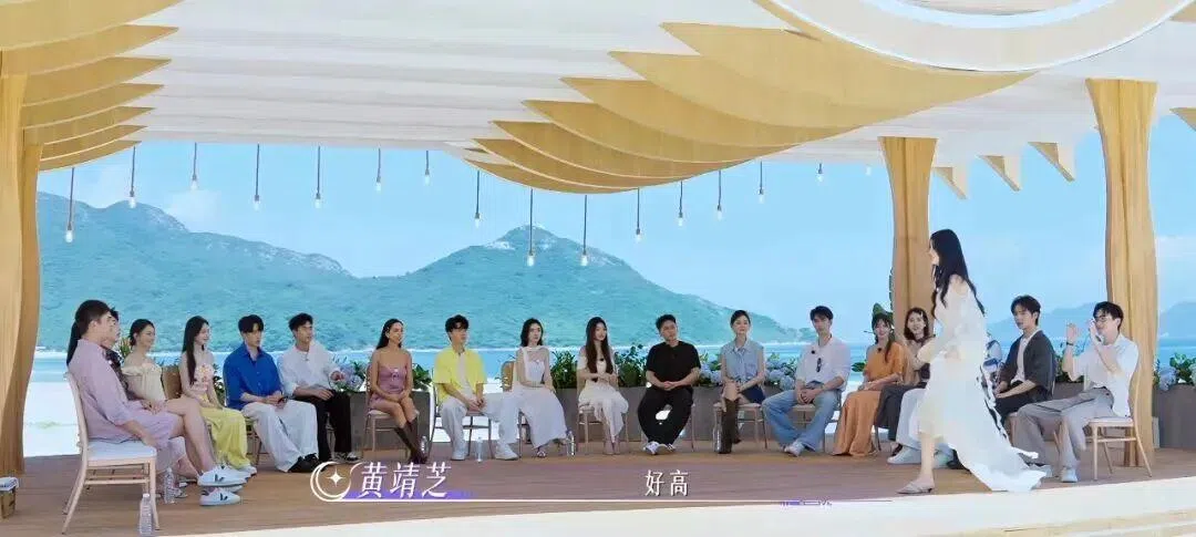 《偏爱之恋》的男女嘉宾有模特儿般的颜值和身材。（互联网）