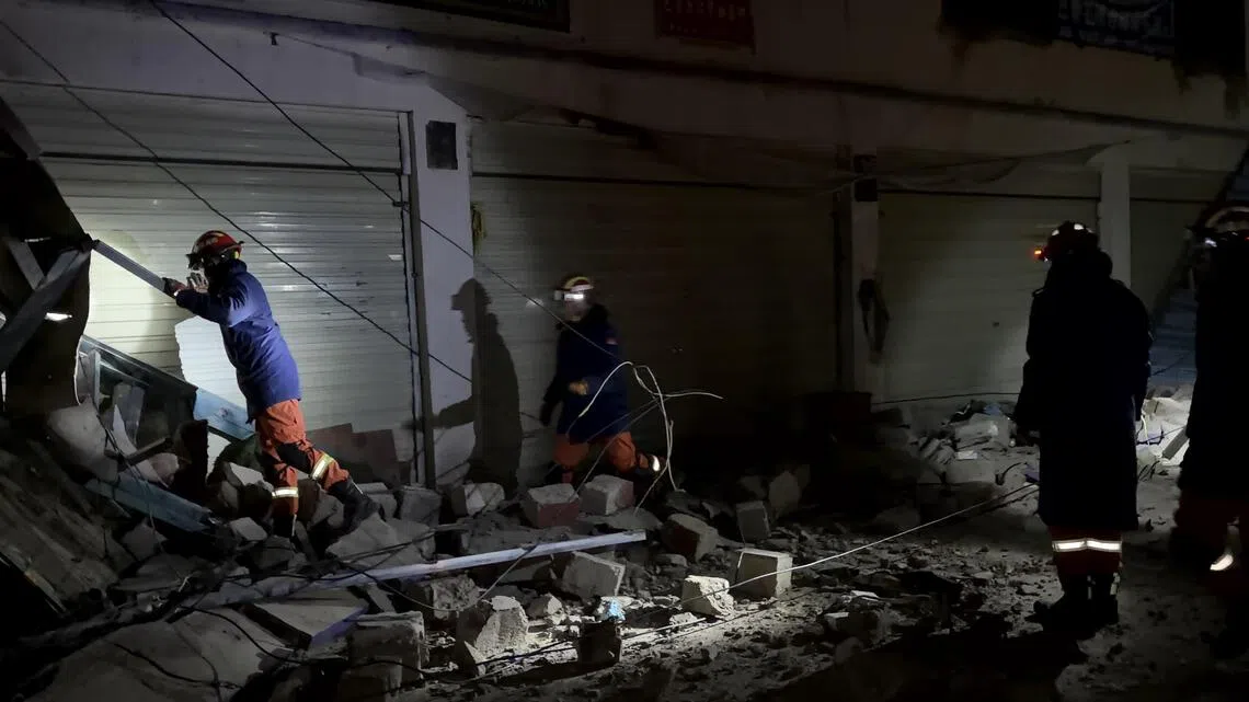 西藏7级地震 习近平：全力搜救最大限度减少人员伤亡