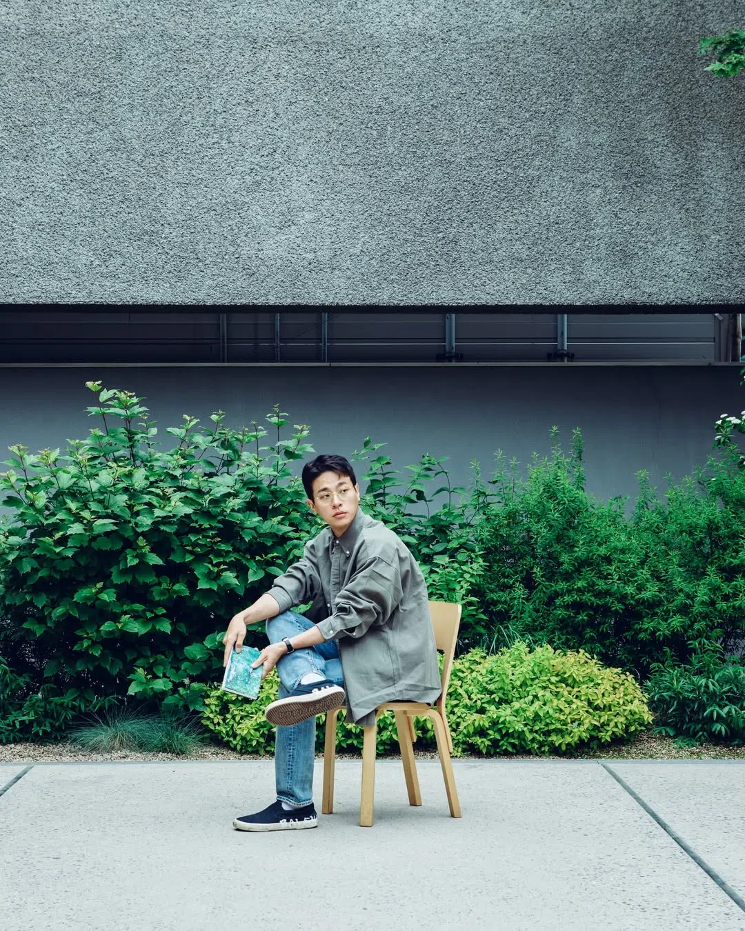 朴正民今年将暂别演艺圈，把重心放在他创立的出版社“Muze”上。（取自出版社Muze IG）