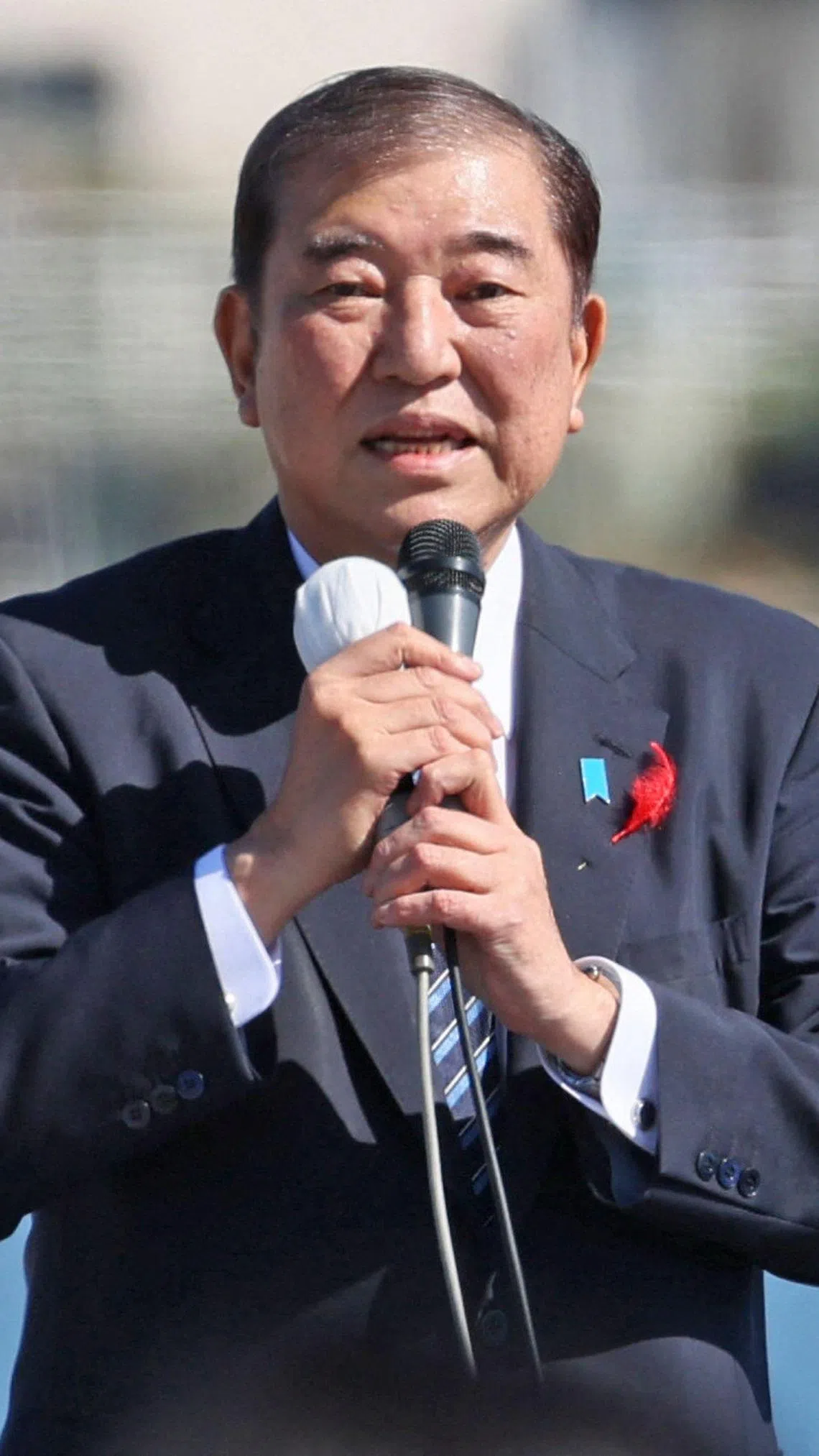 日本众议院选举为期12天的竞选活动10月15日展开。日本首相石破茂在福岛县磐​​城市发表竞选演说。（法新社）