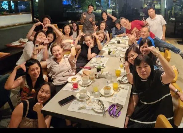 方圆集团的领导团队与员工在庆祝晚宴中增进彼此的联系。（图/方圆集团提供）
