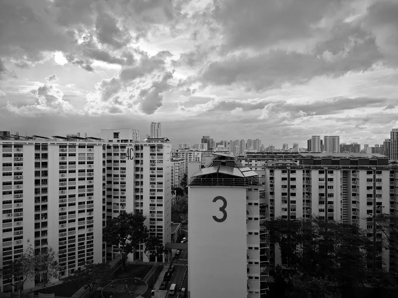 小米14 Ultra的黑白照让天空看起来更有层次感，呈现出独特的张力和氛围。（黄少伟摄）