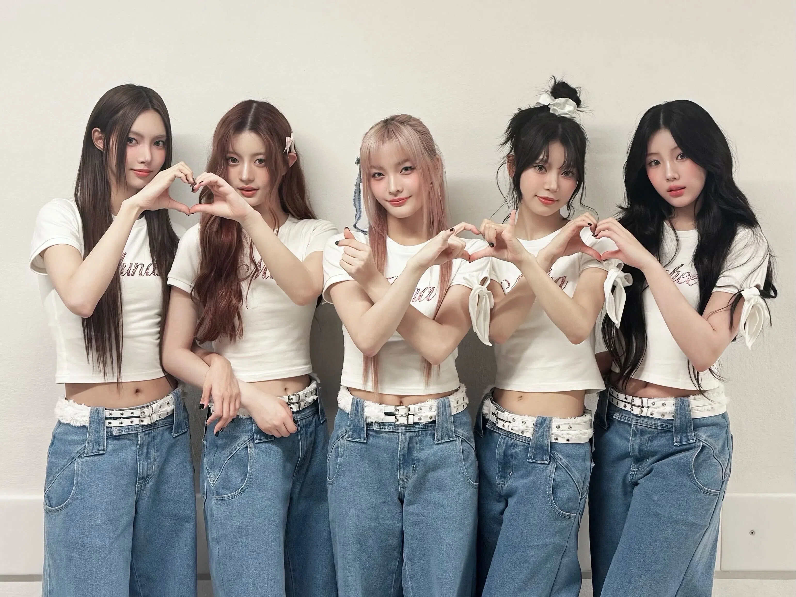 韩团ILLIT所属公司发出声明反驳Hanni的指控。（取自ILLIT官方X）