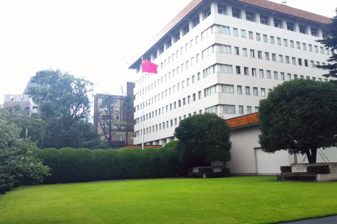 中国驻日本大使馆的主办公楼侧面。（中国驻日本大使馆官网）