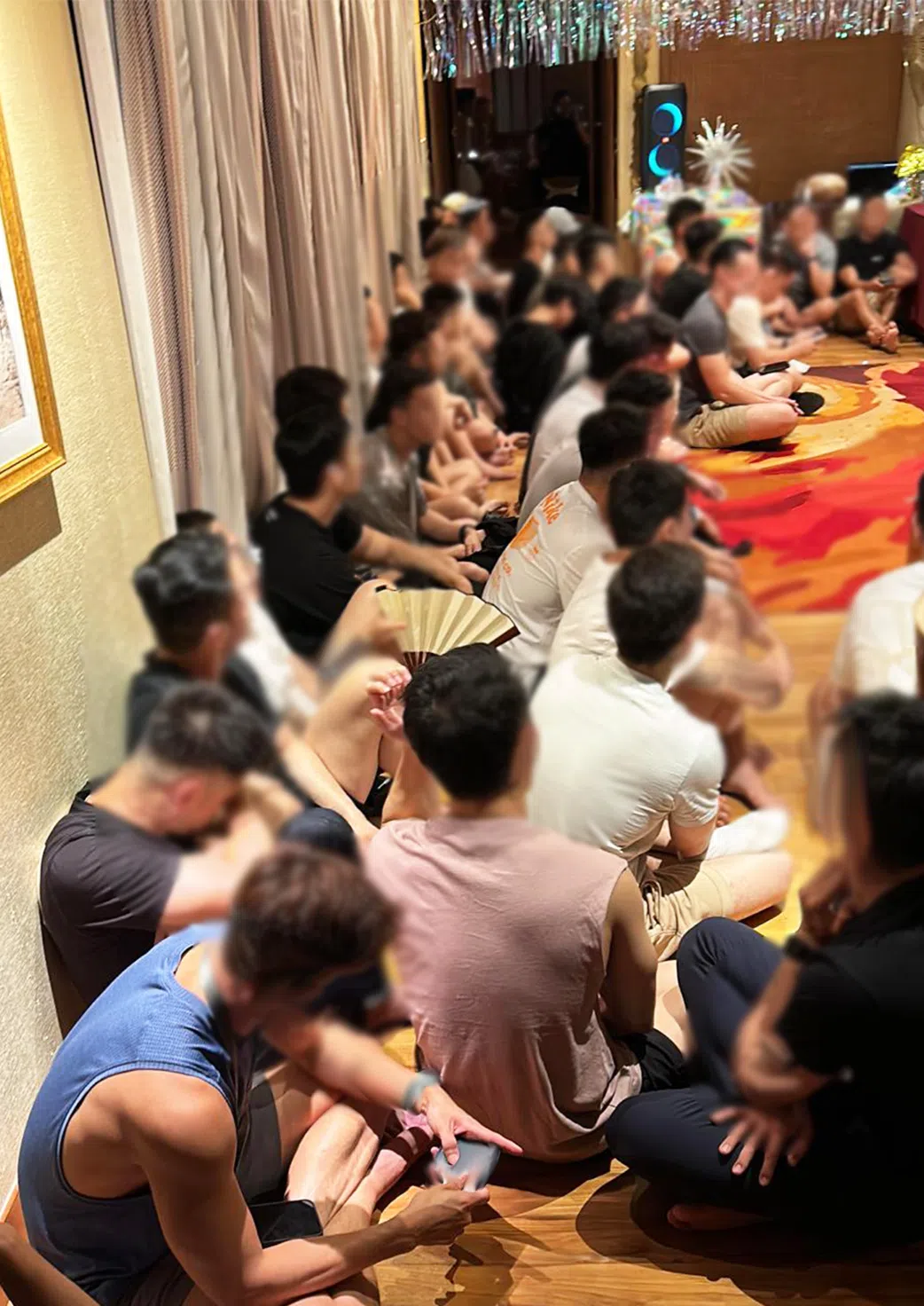 派对上很多人，据李医生的供词，他原以为夜深了人会越来越少，没想到反而是越来越多。（档案照片）