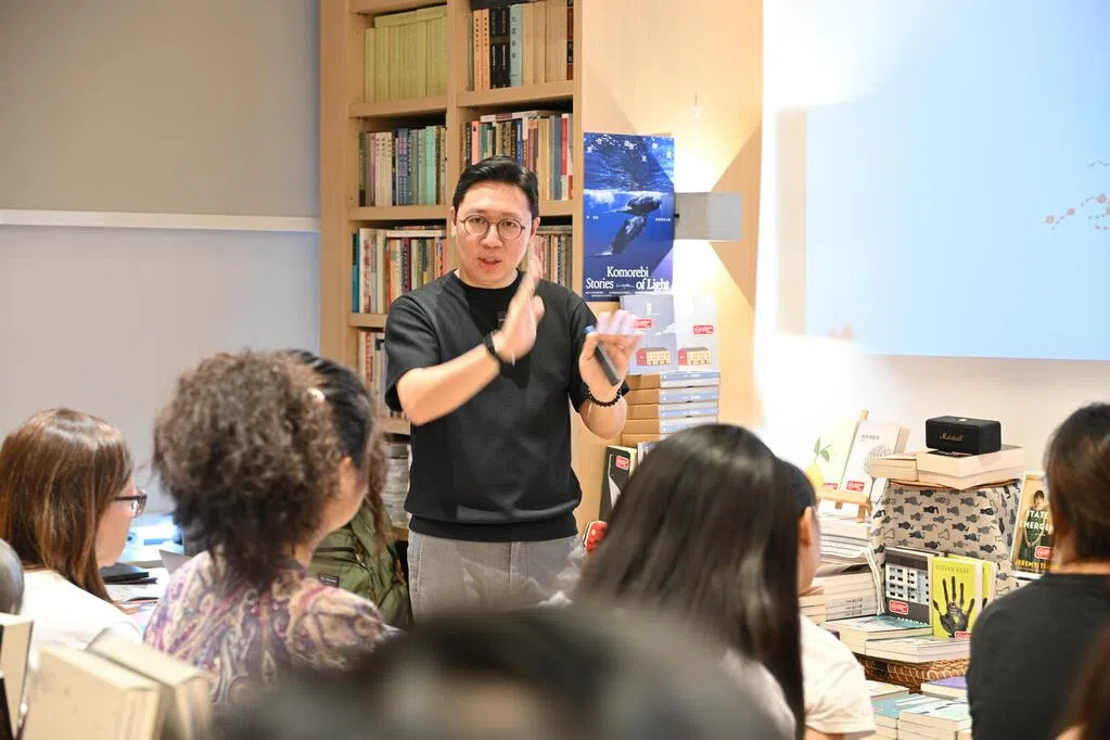 新加坡插画师翻译小志 为加沙青年保存声音与尊严