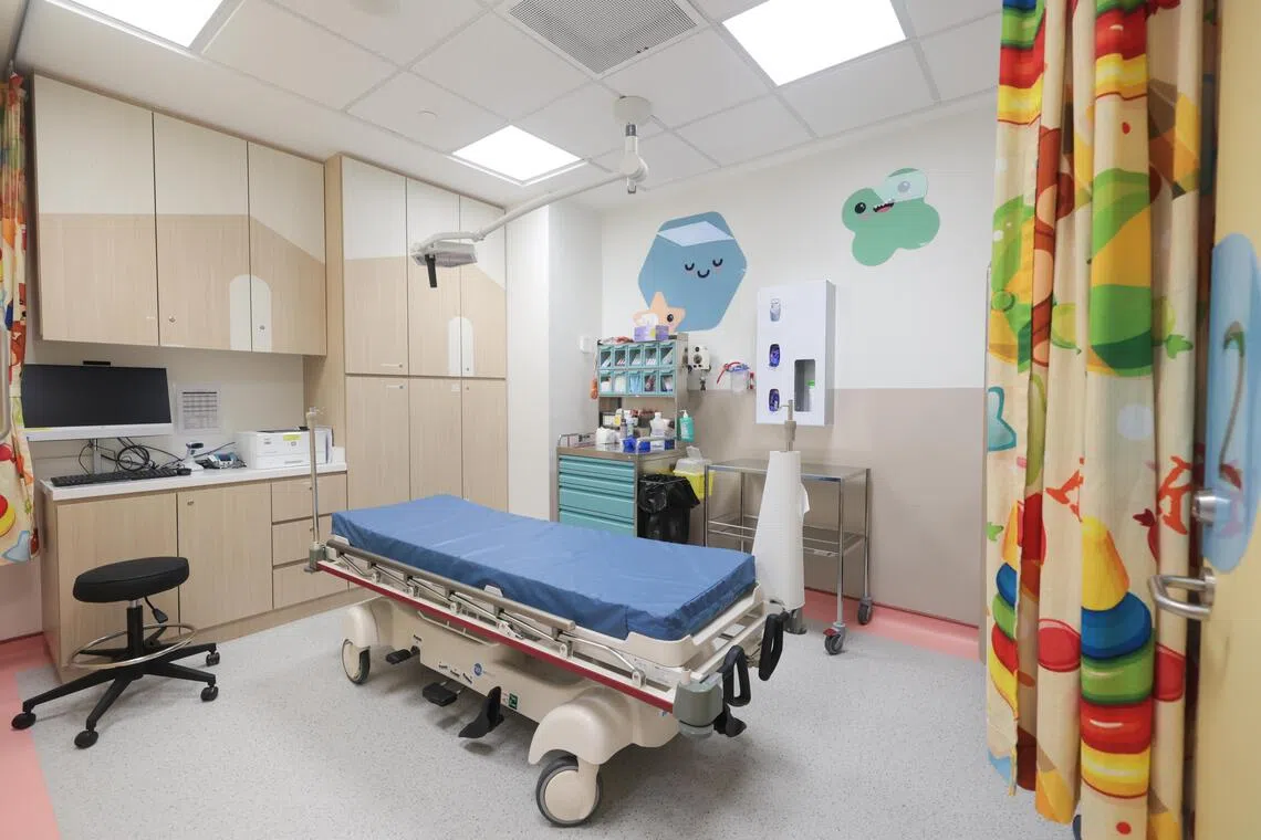 儿童烧伤中心耗时约一年打造，包括两个看诊室、两个治疗室、一个手术室和一个淋浴室。（李冠卫摄）