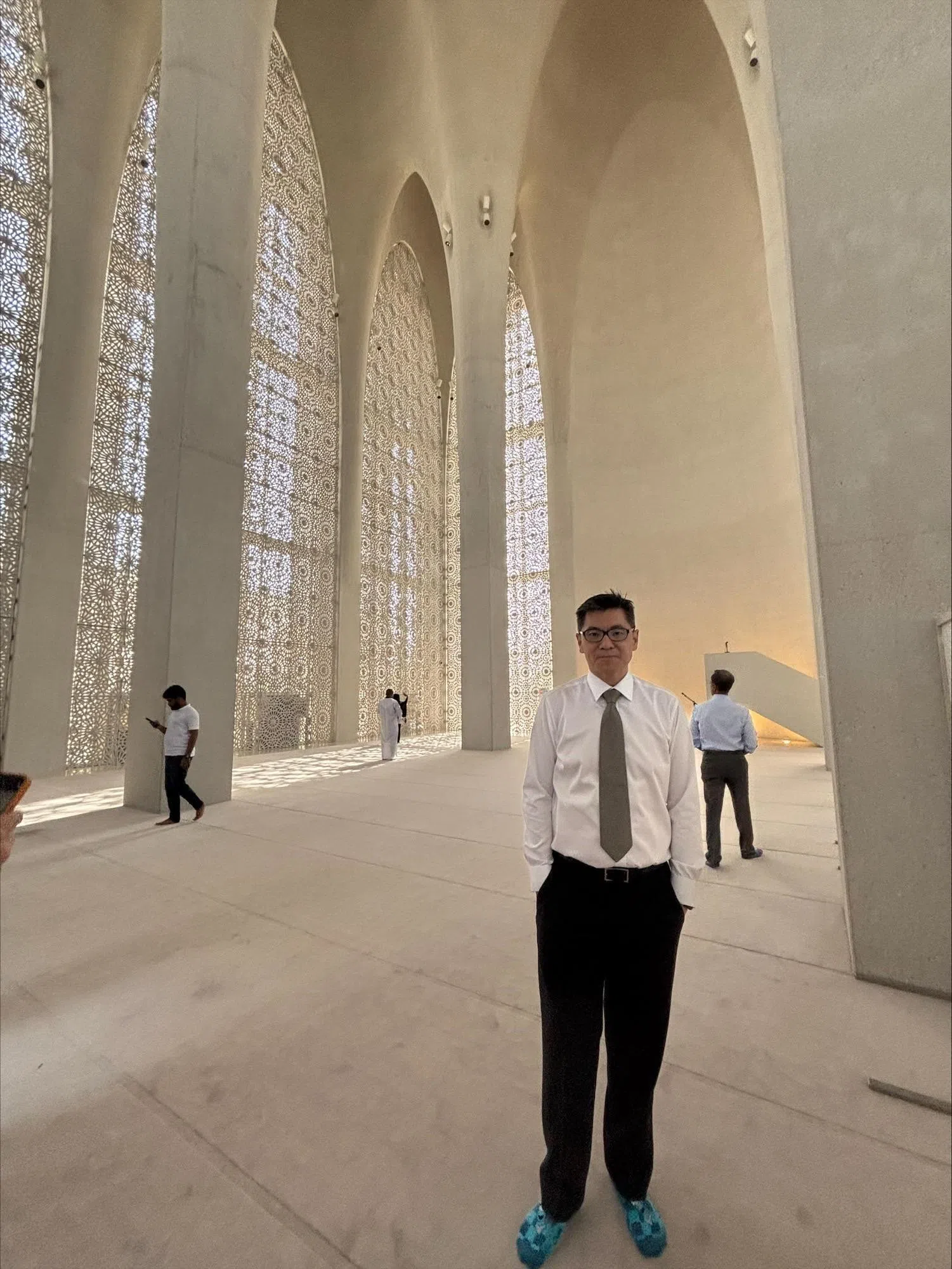 林靖国到阿拉伯联合酋长国考察时，参观阿布扎比的亚伯拉罕诸教之家（Abrahamic Family House）。（受访者提供）