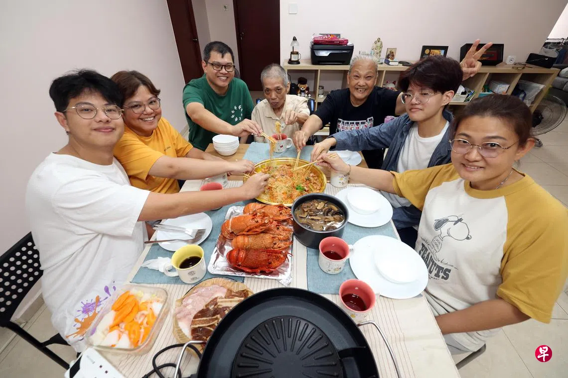 社论：乙巳新年重新审视家庭意义| 联合早报