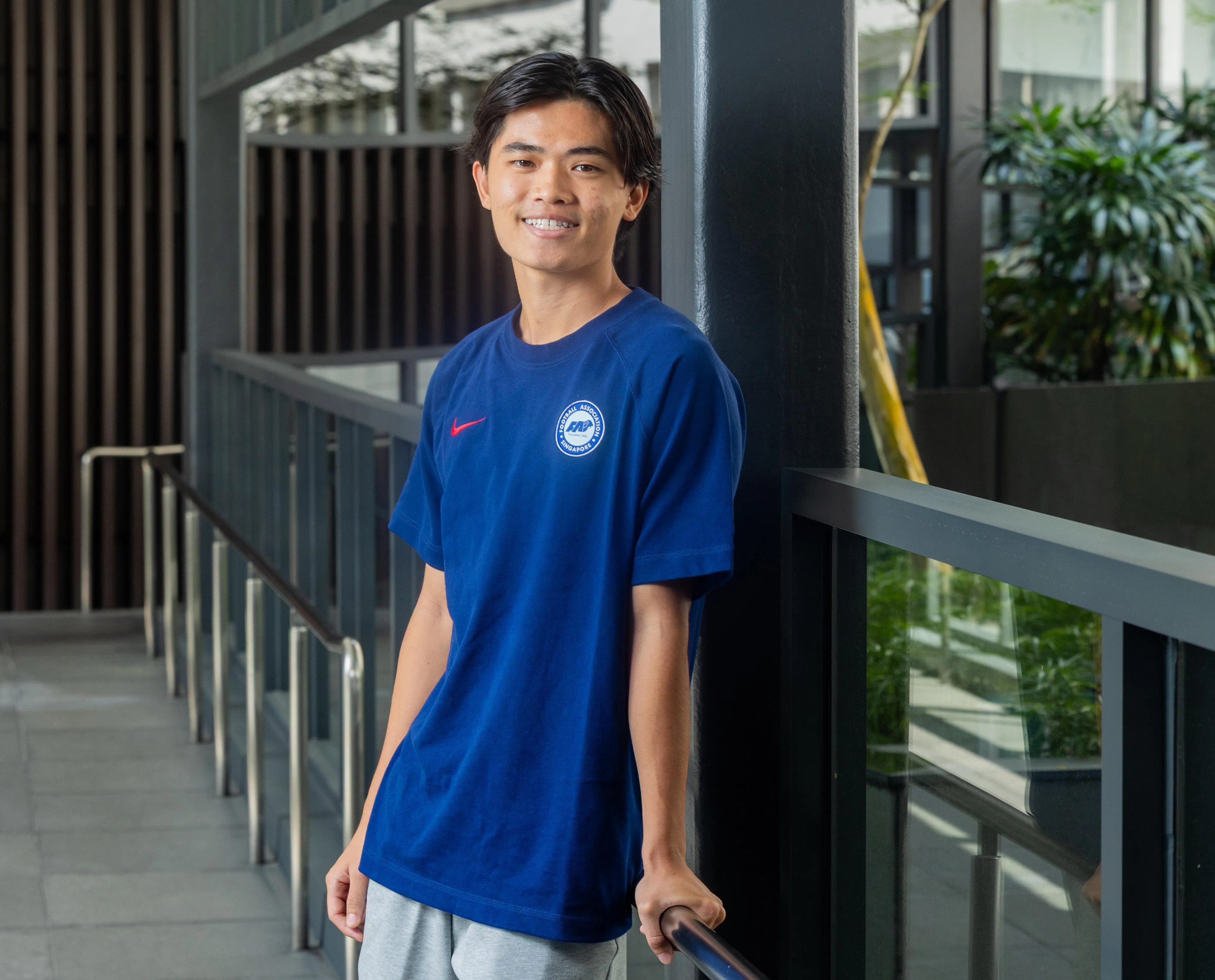 司职中场的王余恩刚度过22岁生日，他希望全力配合球队的安排，尽己所能帮雄狮拿下胜利。（吴先邦摄）