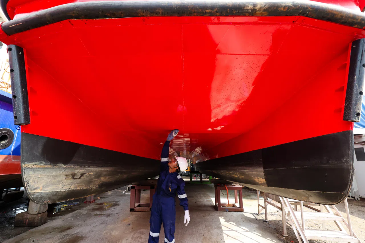 “Pyxis R”的船底采用铝制双体船（aluminium catamaran）结构，使船体更稳固，减少摇晃，让乘客享受更平稳舒适的乘船体验，同时降低晕船的可能。（林明顺摄）